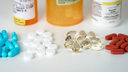 Opioid painkillers different types.